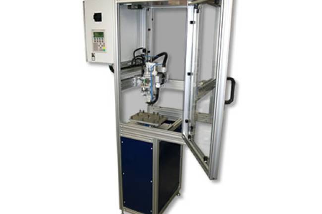 Heißverstemmeinheit zur Integration in Inline-Produktionssysteme.